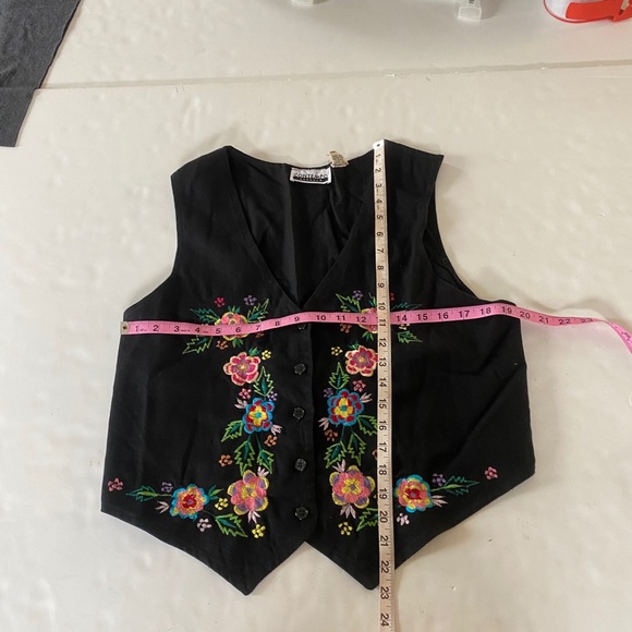 Women’s VINTAGE BOHO floral vest medium - Picture 5 of 7